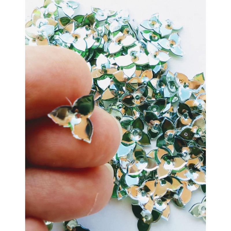 Flower-shaped sequins - 10 mm - Green - 3 grams