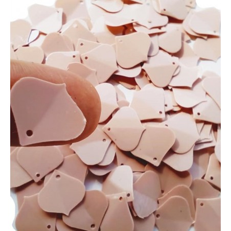 Petal-shaped sequins-15 x 15 mm- Pink - 3 grams